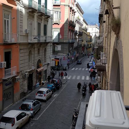 Napoli Centro Storico Un Passo Da San Gennaro Apartment Bagian luar foto