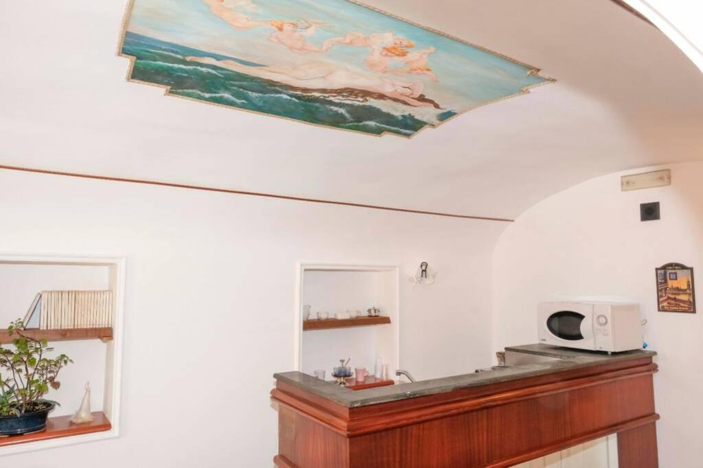 Napoli Centro Storico Un Passo Da San Gennaro Apartment Bagian luar foto