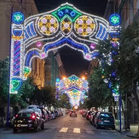 Napoli Centro Storico Un Passo Da San Gennaro Apartment Bagian luar foto