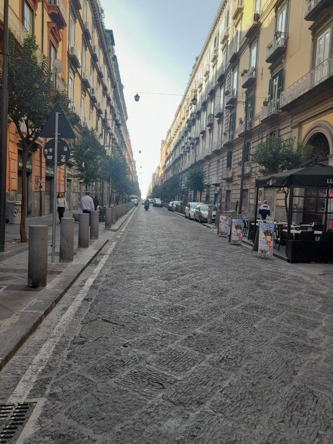 Napoli Centro Storico Un Passo Da San Gennaro Apartment Bagian luar foto