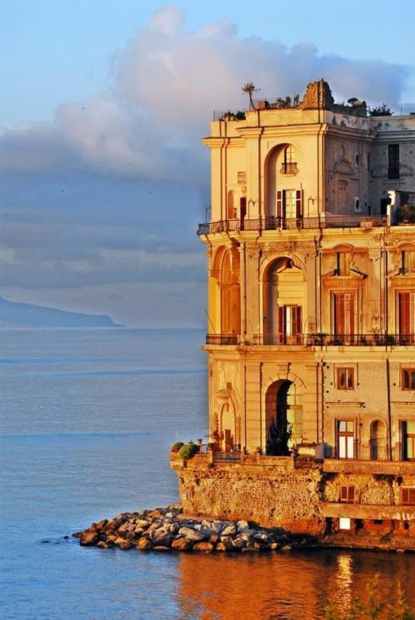 Napoli Centro Storico Un Passo Da San Gennaro Apartment Bagian luar foto